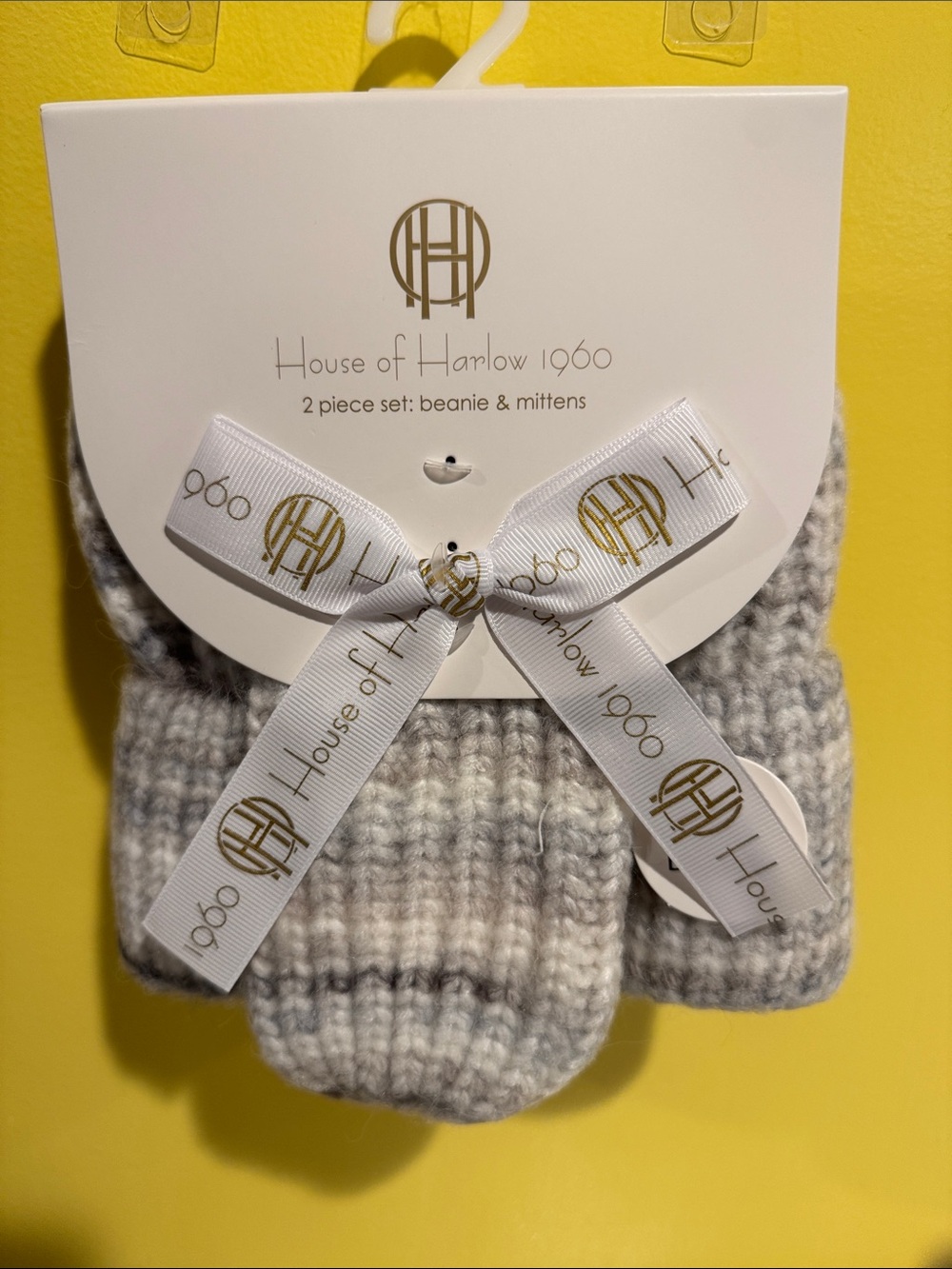 House of Harlow 1960 Gray Ribbed Knit Beanie & Mittens Duo